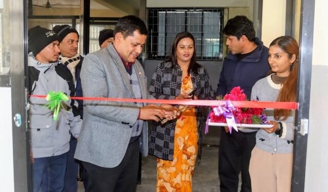 गल्याङ नगर अस्पतालमा आयुर्वेद चिकित्सा सेवा