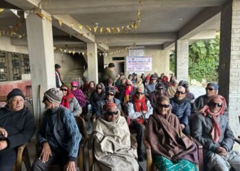 हिमालय आँखा अस्पतालद्वारा अर्जुनचौपारीमा ६१ जनाको निःशुल्क मोतिबिन्दु शल्यक्रिया