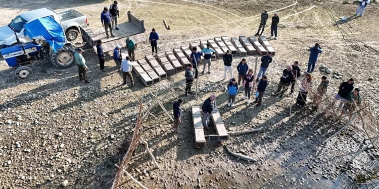 सङ्कटापन्न घडियालको प्राकृतिक वासस्थानमा जोगाउनै मुस्किल