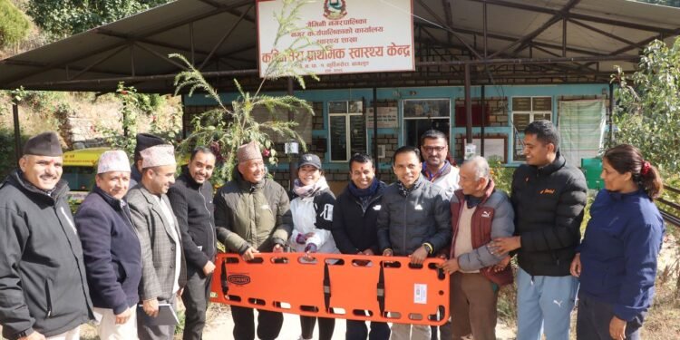 बागलुङका ४९ स्वास्थ्य संस्थालाई स्वास्थ्य सामग्री सहयोग