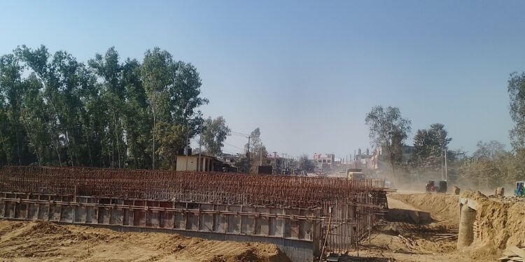 नेपालगन्ज–गुलरिया हुलाकी राजमार्ग : पेडारीमा निर्माणाधीन पुल अन्तिम चरणमा