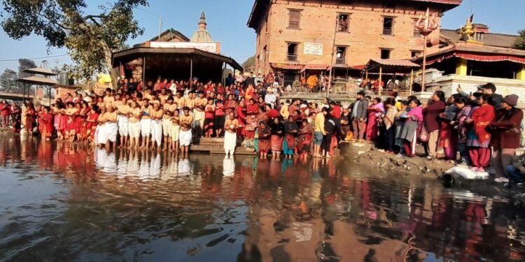 त्रिवेणीधाममा माधव नारायण मेला सुरु