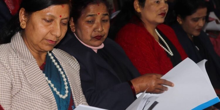 महिला जनप्रतिनिधिका पीडा : ‘अवसर पायौँ, जिम्मेवारी पाएनौँ’