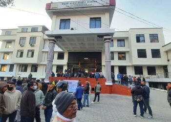 राष्ट्रिय झण्डालाई पाखुरा, कम्मर र घाँटीमा ज्याकेट या मफलर जस्तो बनाएर नबेर्न कांग्रेसको सर्कुलर