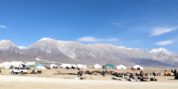 तातोपानी र रसुवागढी नाका खुलेपछि कोरलाबाट आयात–निर्यात घट्यो