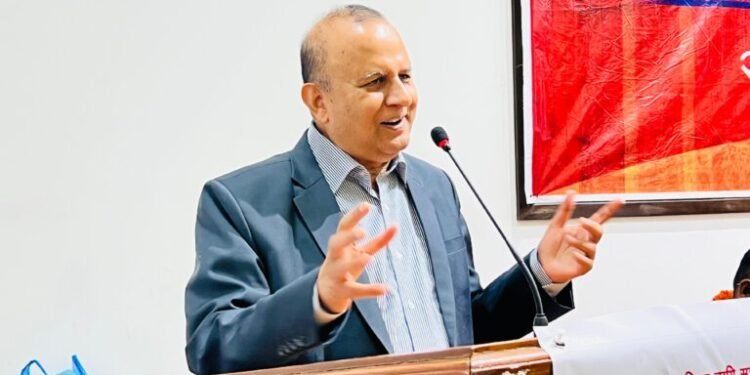 राजनीतिलाई नयाँ र पुराना दल तथा पुस्ताका आधारमा विभाजित गर्न हुँदैनः महासचिव पोखरेल