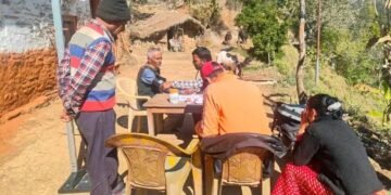 बैतडीमा टोल–टोलमै पुगेर नसर्ने रोगको परीक्षण