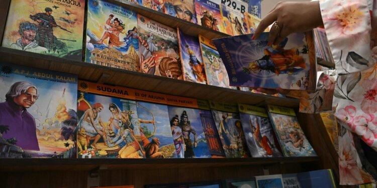 समयसँगै बदलिँदै अमर चित्र कथा