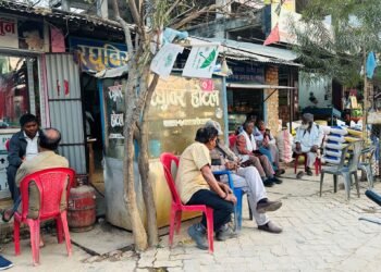 पुराना प्रतिबद्धताको हिसाब माग्दै सिरहाका मतदाता