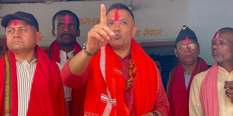 सर्लाही ४ का मतदातासँग गगनले भने : सांसद खोज्दै अब धाउनु पर्दैन, म आफैं आउँछु