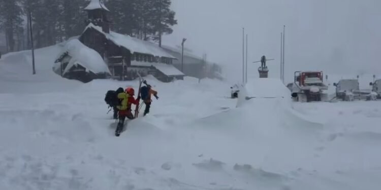 क्यालिफोर्निया हिमपहिरो : आठ स्की खेलाडीको मृत्यु