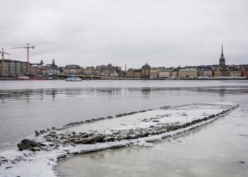 स्टकहोममा १७औँ शताब्दीको जहाज पुनः सतहमा