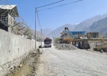 कोरलानाका जोड्ने (कोवाङ–जोमसोम) सडक फेरि अलपत्र