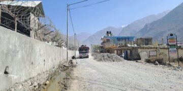 कोरलानाका जोड्ने (कोवाङ–जोमसोम) सडक फेरि अलपत्र