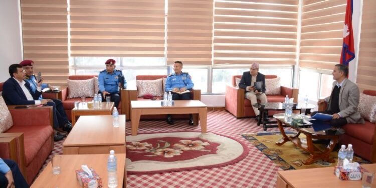 सिंहदरबार सुरक्षा प्रवन्धबारे गृहमन्त्रालयमा बैठक