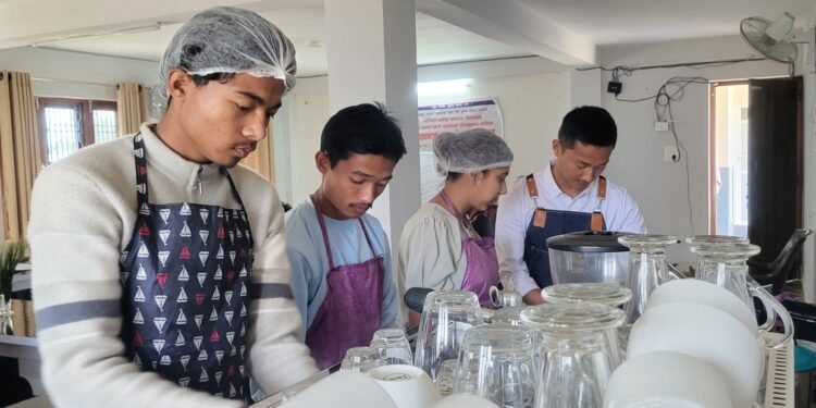 कफीको सुगन्धमा बुनिएका युवाका सपना