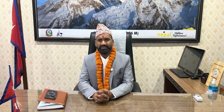 खडकराज (गनेस) पौडेलः लेखकदेखि पर्यटनमन्त्रीसम्म