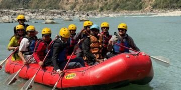 महाकाली नदीमा व्यावसायिक -याफटिङ सुरु