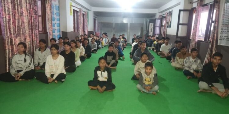 विद्यार्थीलाई उत्प्रेरणाका लागि योग शिविर सञ्चालन
