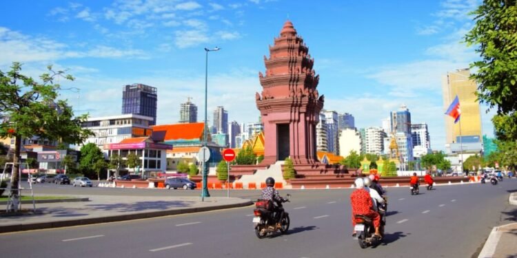 कम्बोडियाबाट थप २१ नेपालीको उद्धार