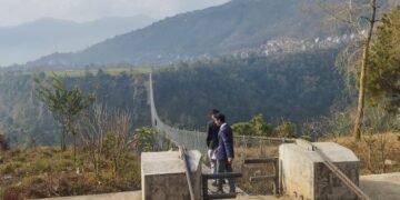 दुई जिल्ला जोड्ने झोलुङ्गे पुलले यात्रा सहज