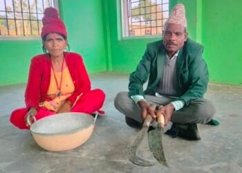 आरनको भरमा लुहार दम्पतीको जीविका