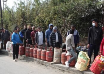 बजारमा ग्यास अभाव, आयात भने नियमित