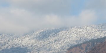 हिमाल र पहाडमा मध्यम वर्षासहित हिमपातको सम्भावना