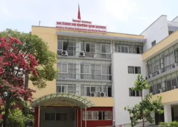 मध्यपूर्वका केही देशमा पुनः श्रम स्वीकृति खुला