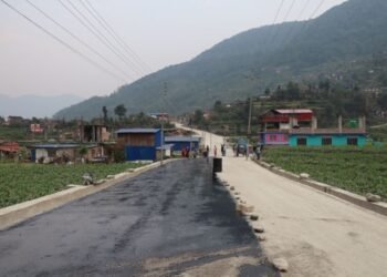 दरवाङ–मुना–ढोरपाटन सडकः ताकममा कालोपत्र सुरु