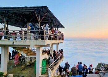 मानहुँकोटमा पर्यटकको चहलपहल बढ्यो