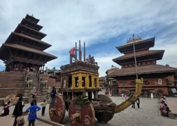 भक्तपुरमा लिच्छविकालीन बिस्केट जात्राको तारतम्य मिलाइँदै