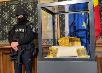 चोरीपछि सुनौलो हेलमेट फिर्ता