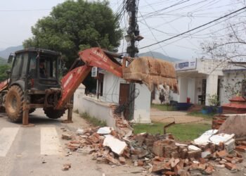 ‘गल्छी–रसुवागढी सडक’का अतिक्रमण हटाउन सुरु