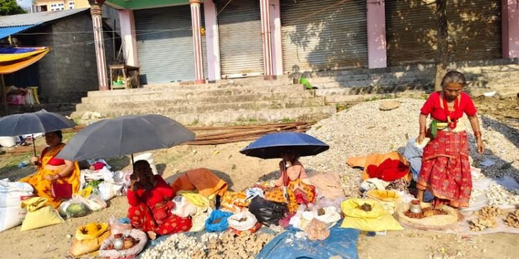 आलेख :‘कसैसँग छैन आशा, गर्छन् सडकमै सङ्घर्ष’