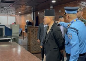 नागरिकलाई दुःख नदिइ सेवा प्रवाह गर्न गृहमन्त्रीको निर्देशन