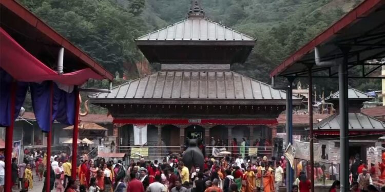 अक्षय तृतीयाः डोलेश्वरमा दर्शनार्थीको घुइचो