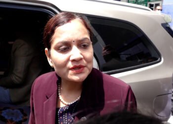 वीरमा पुगेर मन्त्रीले भनिन्, ‘स्वास्थ्य परीक्षण रिपोर्ट लिन अस्पताल आउनै नपर्ने व्यवस्था गर्छौँ’