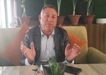 सतहमा राष्ट्रप्रेम, भित्र विवादको भुमरीः पूर्वसैनिक खड्काको दोहोरो कथा !