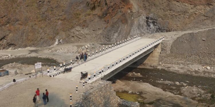 तीन करोड ७१ लाख खर्चेर पुल निर्माण