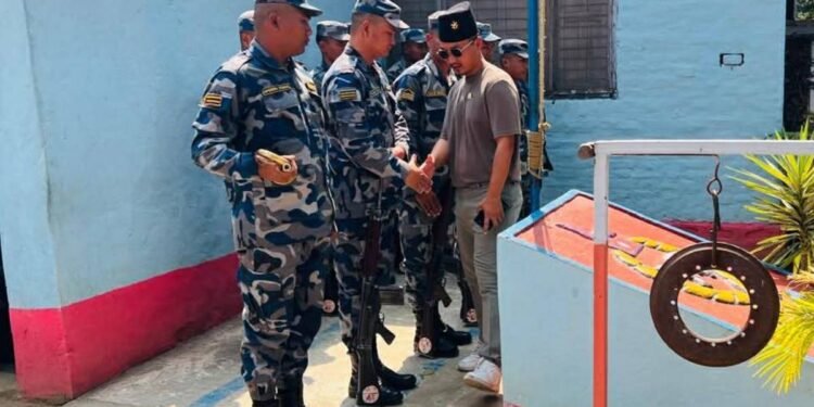 गृहमन्त्रीले पिर्के सलामी नलिने