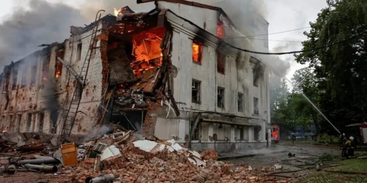 युक्रेनमा रूसी आक्रमण, १४ जनाको मृत्यु