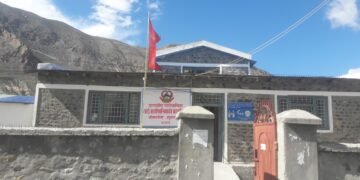 ढुङ्गा ढुङ्गामा कोरिँदै मूर्तिकला