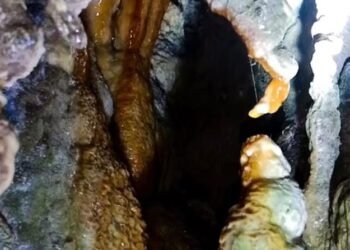 अनौठो ‘पाउद्वार मुर्ताला धार्मिक गुफा’ !