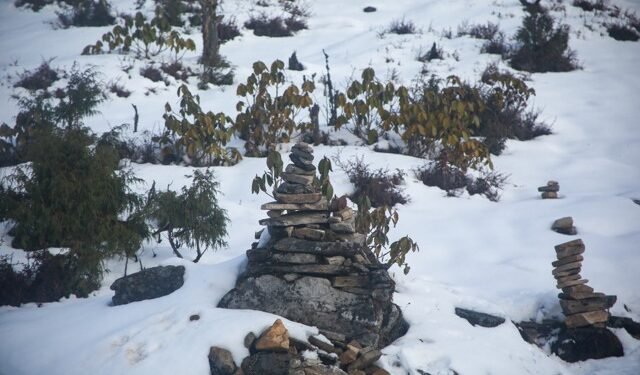 पर्यटकको रोजाइमा सिन्धुपाल्चोकको भैरवकुण्ड