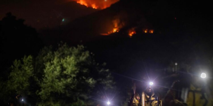 सिमी भ्यालीमा डढेलोको कहर, हजारौँ विस्थापित हुने जोखिम
