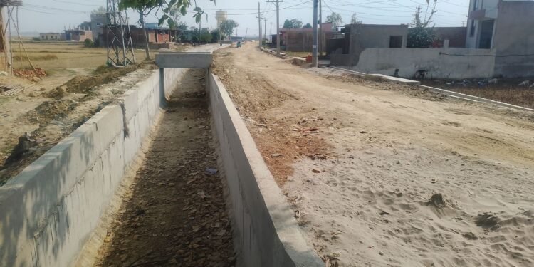 सिक्टा सिँचाइको डुडुवा शाखा नहर निर्माण द्रुतगतिमा