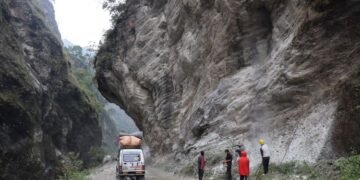 कालीगण्डकी करिडोरः बिस्फोटक पदार्थको प्रयोग गरी सडक विस्तार सुरु