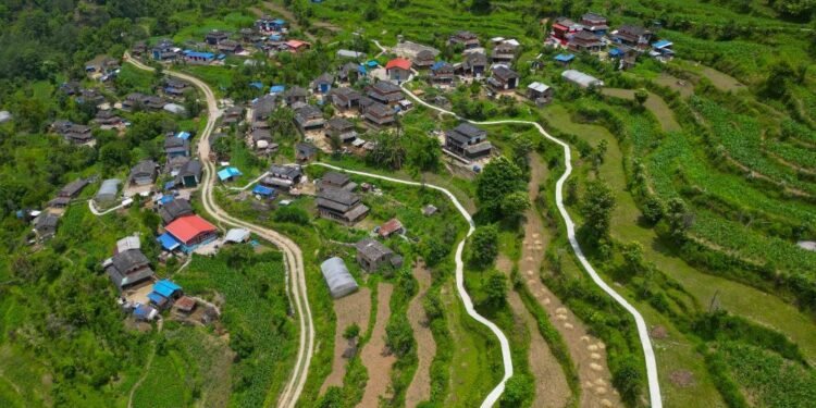 बिम गाउँमा पक्की पदमार्ग