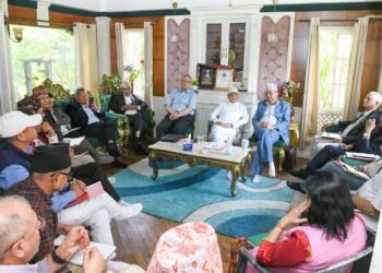 एमाले सचिवालय बैठकमा अध्यक्ष ओलीले जवाफ दिने, मार्ग प्रशस्त गर्न बहुमत सदस्यहरुको सुझाव